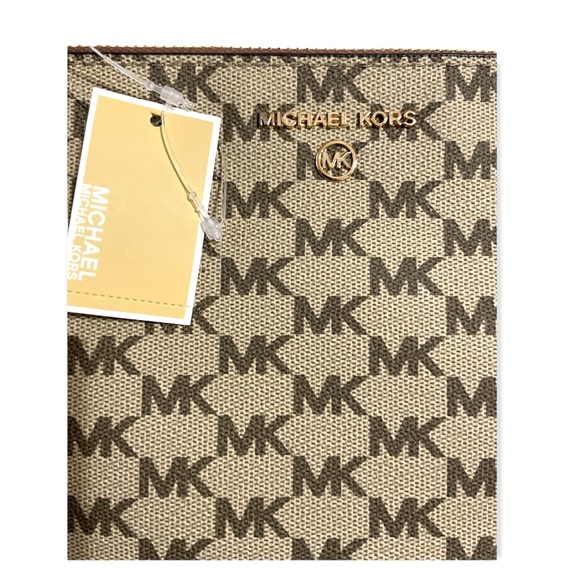 🆕 MICHAEL KORS wristlet - Picture 3 of 6